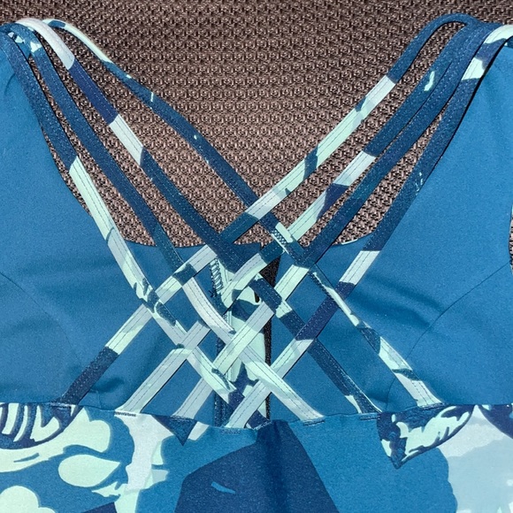 Torrid Happy Camper Sports Bra NWT - Picture 3 of 12